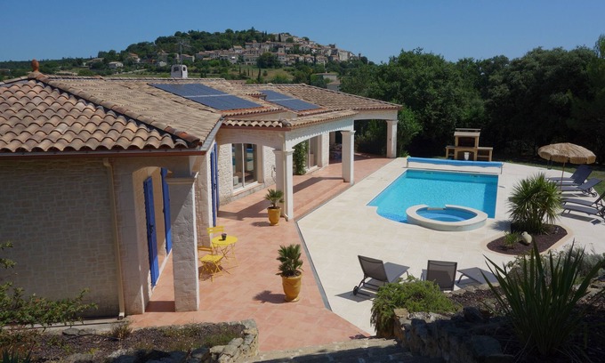 Vezenobres Villa | La Villa Régordane. Villa de luxe avec piscine privée chauffée proche UZES NIMES