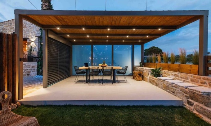 Faistos Villa | Villa Repsimia with private jacuzzi in Villa Repsimia.