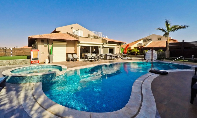 Eilat Villa | Villa Riviera est la plus luxueuse des villas de la ville. Donc, si vous voulez le meilleur ...