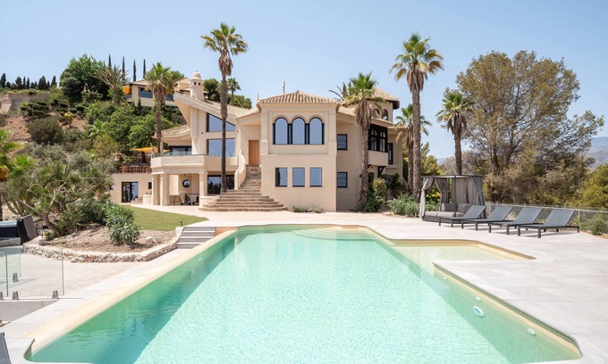 Almunecar Villa | Villa 'Rocca' avec vue sur la mer, Wi-Fi et climatisation