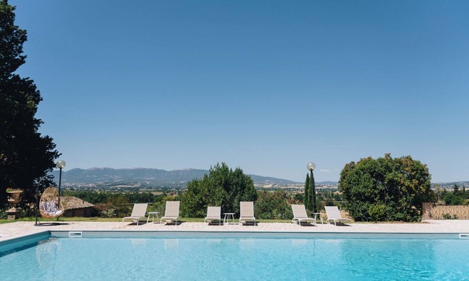 Bovara Autre | Villa Romeo - Seven Bedroom Castle, Sleeps 18