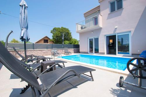 Skrbcici Villa | Villa Roza