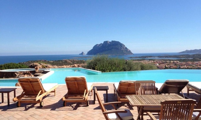 Porto San Paolo Maison | Villa Salamandra is a Luxury Villa Rentals in Sardinia