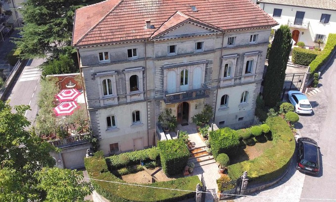 Caprino Veronese Maison | Villa San Marco - XXth century property in neoclassical style