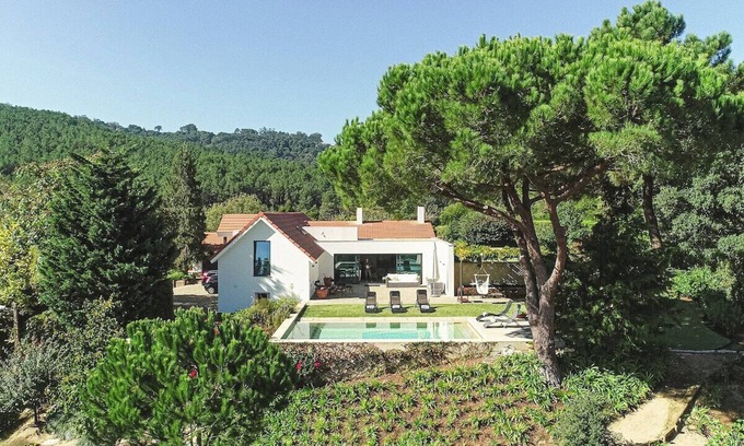 Eugaria Villa | Villa Santamaria- Cozy villa in a quiet area with private pool and mountain view