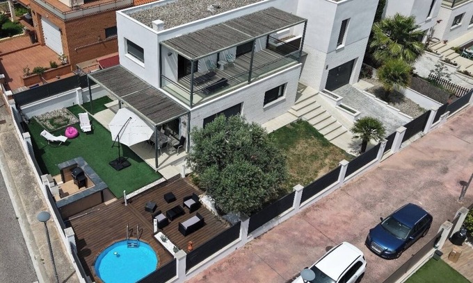 Cunit Maison | Villa Serenità by Prolocal ideal for families, sea and services nearby.