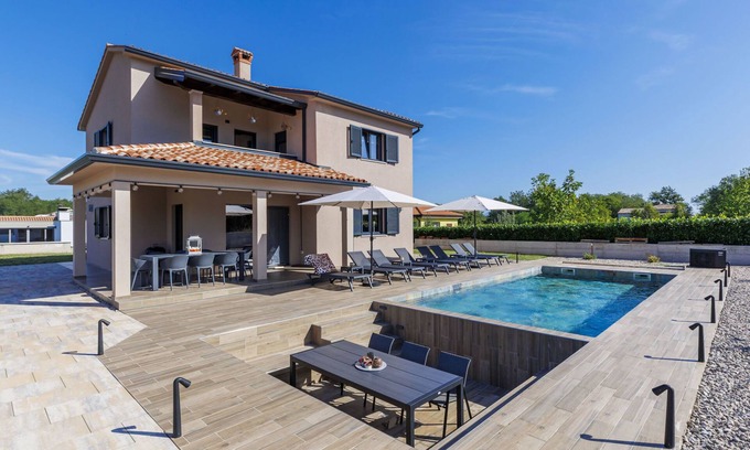 Topid Maison | Villa Shea by Interhome