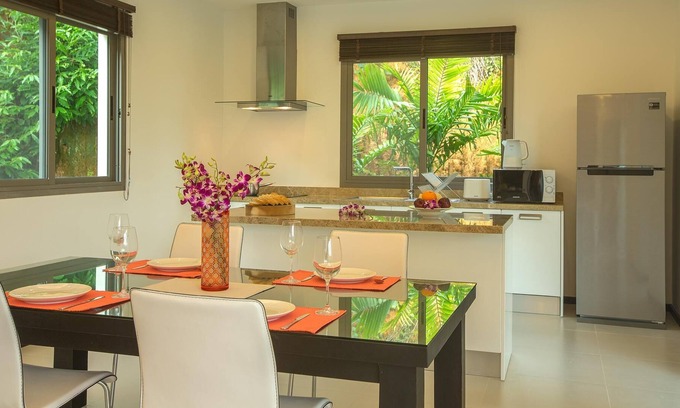 Nai Harn Villa | Villa Sipura Tropiclook