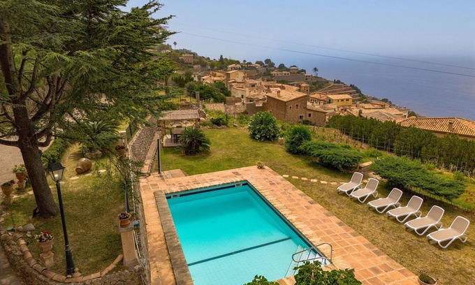 Banyalbufar Chalet De Ski | Villa Son Vives, stunning mansion with unbeatable panoramic sea views in Banyalbufar