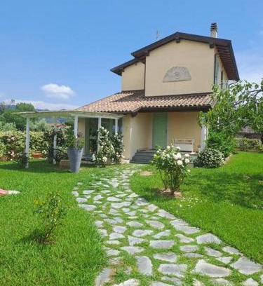 Camaiore Villa | Villa SouAri 10' da Forte de Marmi - 2km spiaggia