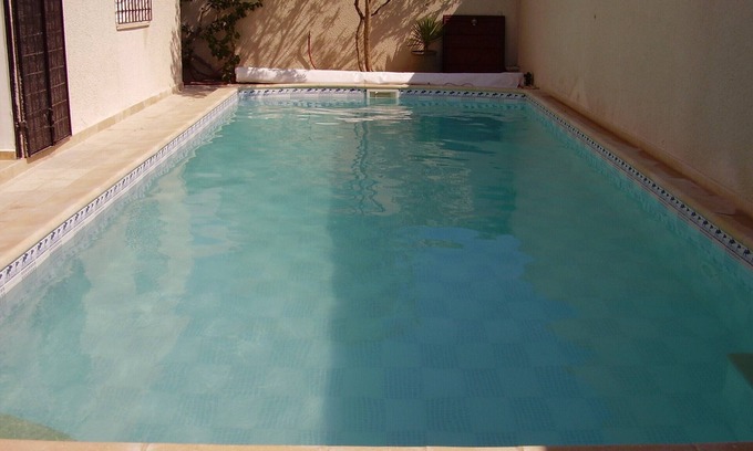Soliman Villa | Villa + studio avec piscine, bord de mer, 12 personnes,35km de Tunis