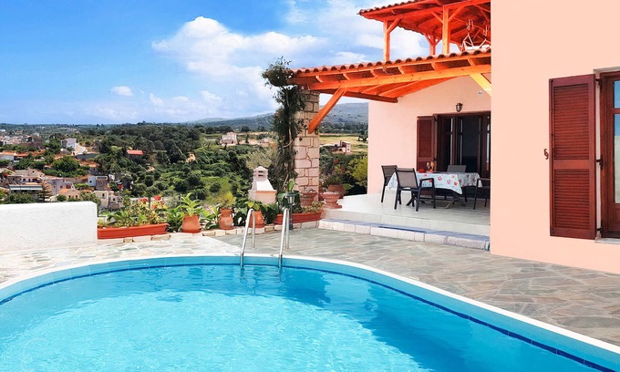 Agia Triada Villa | Superbes vues sur la mer et la montagne, piscine et hamacs sur le toit-terrasse et espace pour enfants