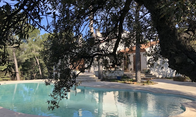 Espira de l'Agly Villa | Villa tournée vers la nature au milieu des cigales et des pins