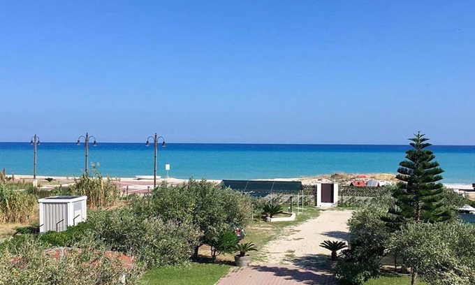 Marina di Davoli Appartement | Villa Tigani: accès direct à la plage "Appartement Dafne"