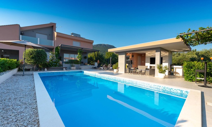 Kastel Stari Maison | Villa Toni avec piscine