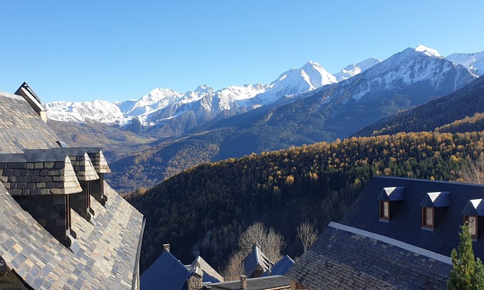 Saint-Lary-Soulan Villa | Villa 'Toulal'ô' avec vue montagne, jardin privé et Wi-Fi