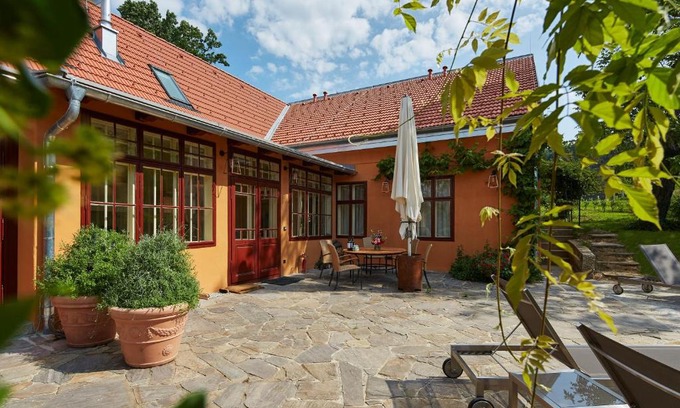 Schwarzau am Steinfelde Appartement | Villa Tranquillini auf Gut Guntrams