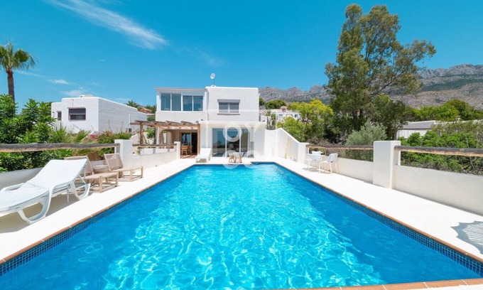 Altea la Vella Appartement | Villa Tutti sur Mer, authentic boho style, private pool, mountain views