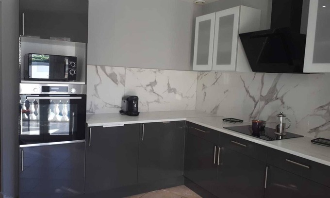 Paulhan Villa | villa vacances
