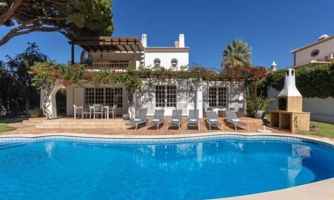 Quarteira Maison | Villa Verde by Interhome