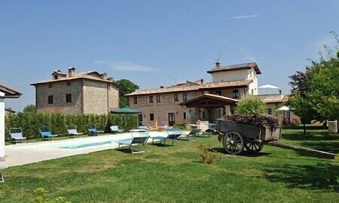 Citerna Maison | Villa Vezzosa E: Un appartement caractéristique et accueillant faisant partie d'une ancienne ferme.