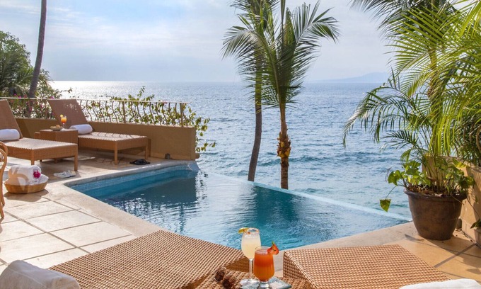 Amapas Villa | 3-4 br villa privée en bord de mer avec personnel, piscine et meilleur emplacement à Puerto Vallarta