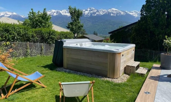 Biviers Villa | Villa, vue exceptionnelle avec jaccuzi et sauna