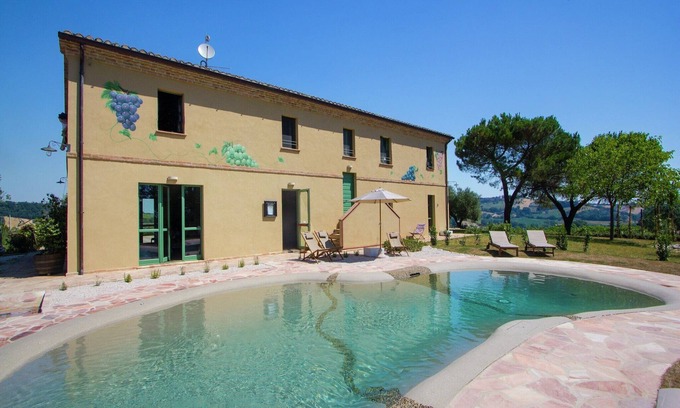 Barchi Villa | Belle villa à Barchi avec piscine privée