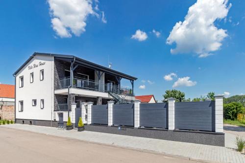 Hrusovany nad Jevisovkou Maison | Villa Wine House