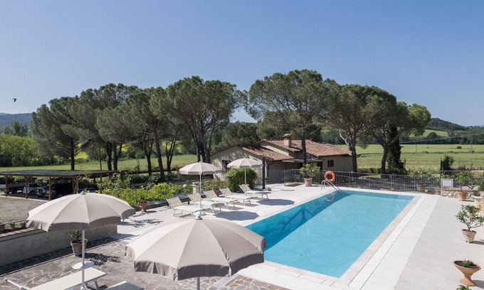 Colle di Val d'Elsa Villa | Maison de vacances avec WIFI, piscine, climatisation, TV, vue panoramique, près de San Gimignano