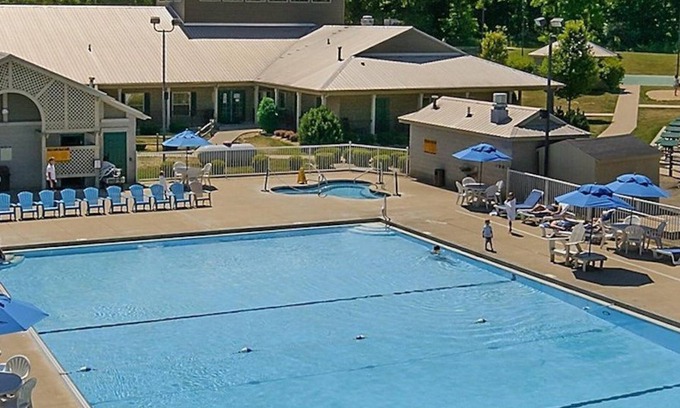 Sheridan Villa | Villa avec accès à des installations incroyables | Piscines, bain à remous, salle de jeux et plus encore!