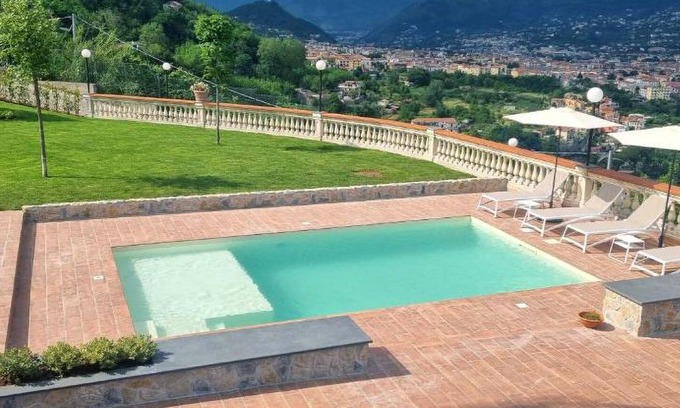 Cava de' Tirreni Villa | Villa Marina, une oasis panoramique.