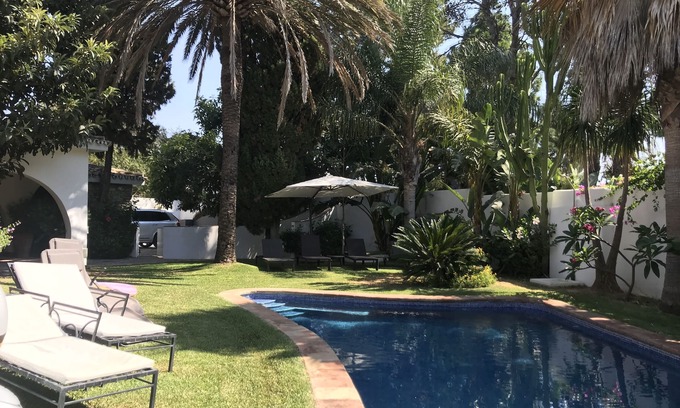 New Golden Mile Villa | Villa moderne de 3 chambres près de Puerto Banus et Marbella - 1 pâté de maisons de la plage