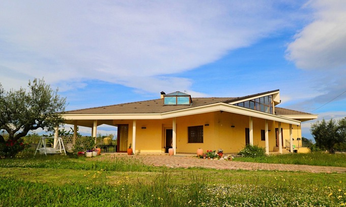 Ortona Villa | Villa avec grand jardin à 10 minutes de la plage