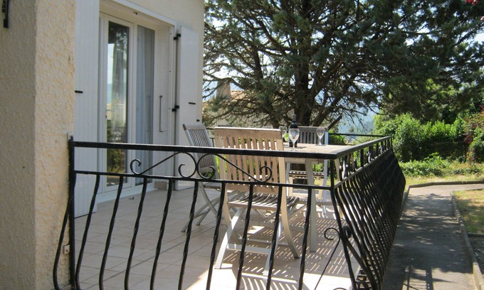 Bedarieux (ornac) Villa | Villa avec piscine et appartement, vue imprenable sur la périphérie de la ville.