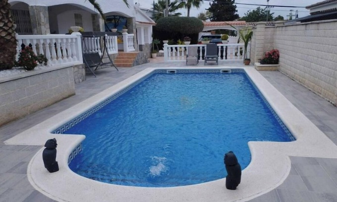 El Roc de Sant Gaieta Maison | Villa With Pool Close to the Beach