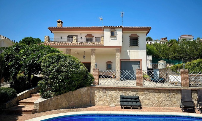 Baena Chalet De Ski | Villa avec piscine El Arado