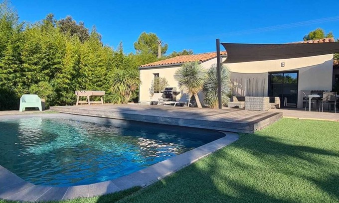 Sommieres Maison | Villa avec piscine dans un havre de paix