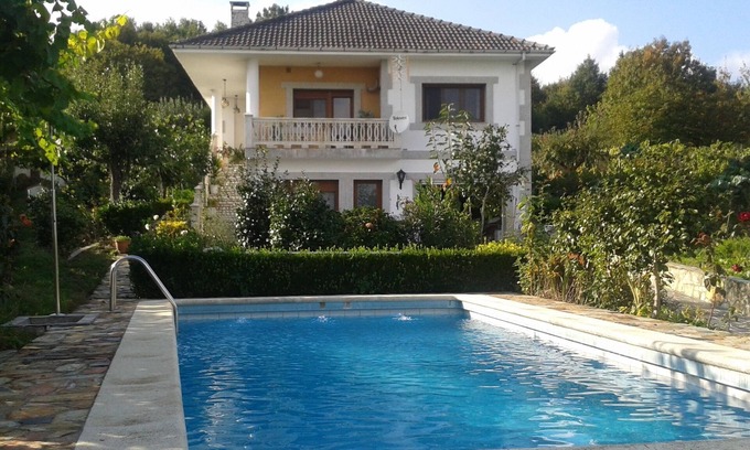 Castro Villa | Villa avec piscine dans la Ribeira Sacra