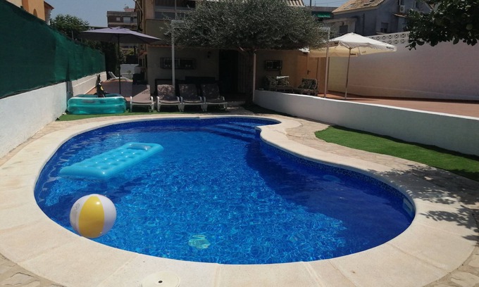 Venecia Chalet De Ski | Villa with pool near the beach of Gandía