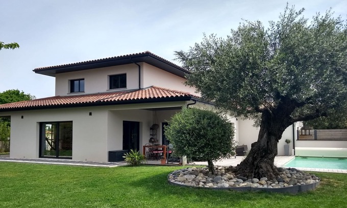Brax Maison | Villa avec piscine proche Toulouse et forêt