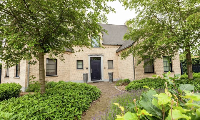 Heers Villa | Villa luxueuse à Heers avec piscine et parking
