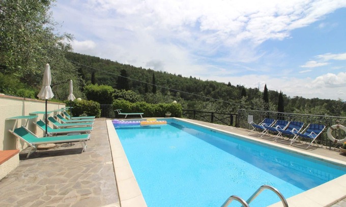 Loro Ciuffenna Villa | Villa avec piscine privée parfaite pour une famille avec enfants ou pour deux couples. En position p
