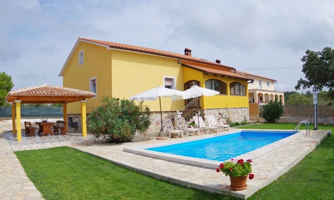 Jursici Maison | Villa Avec Piscine Privée Dans Village Juršići
