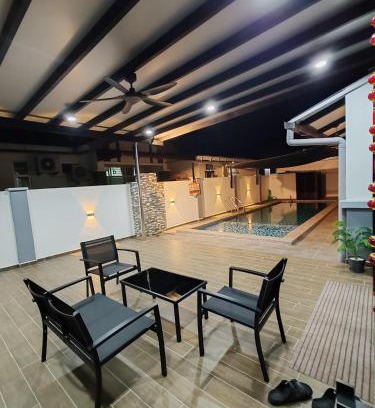 Durian Tunggal Villa | Villa with private pool