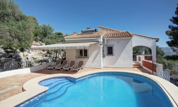 Orba Villa | Villa Avec Piscine Privée, Terrasse Et Véranda Avec Vue Sur La Mer.