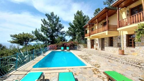 Faralya Villa | Villa with sea views in Faralya