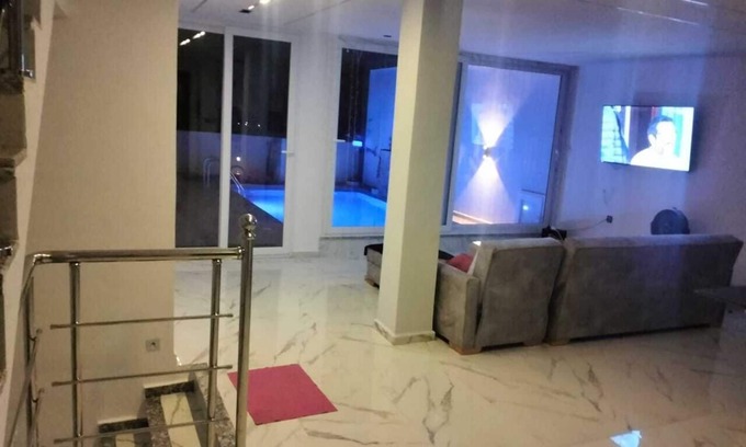 Marsa Ben M'Hidi Maison | Villa with swimming pool 7mn from port Say