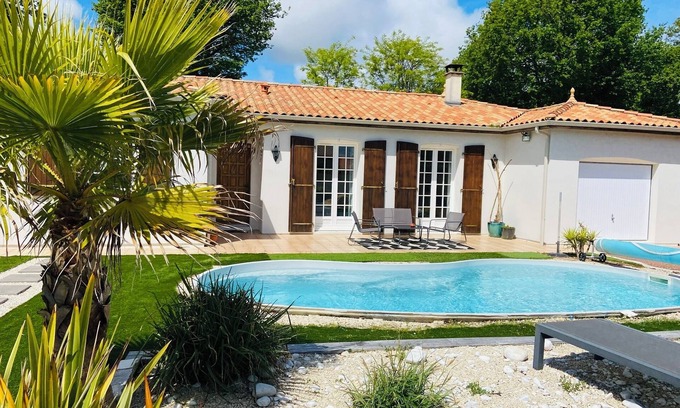 Breuillet Villa | Villa avec Piscine