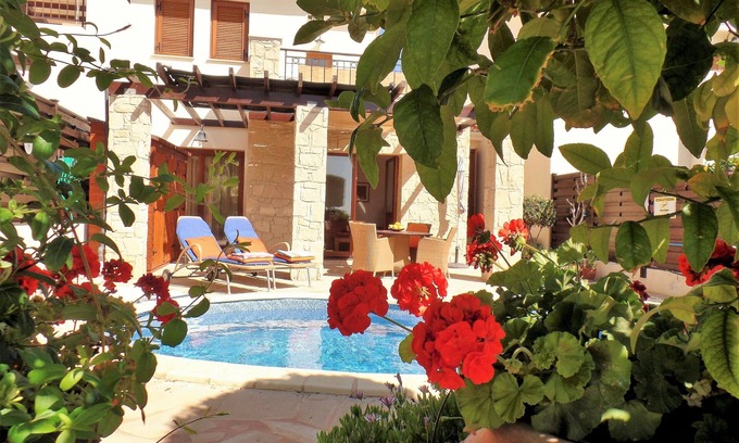 Aphrodite Hills Villa | Comme à la maison, détendez-vous ou jouez au 5 * PGA Cyprus Resort dans une villa privée